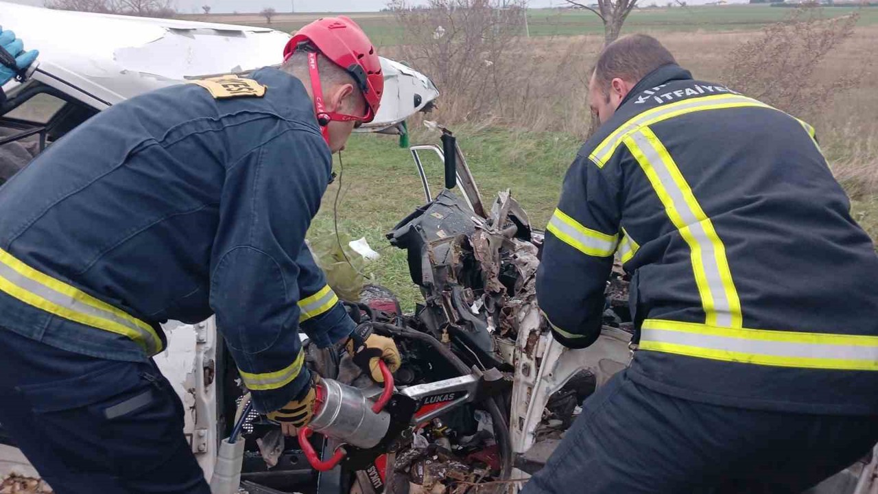 Kırklareli’nde feci kaza: 1 ölü, 1 yaralı
