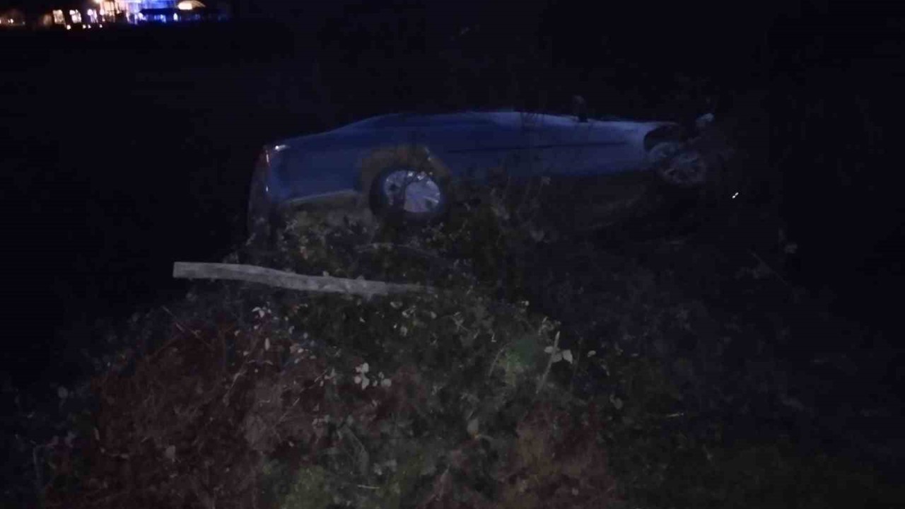 Samsun’da otomobil şarampole yuvarlandı: 3 yaralı
