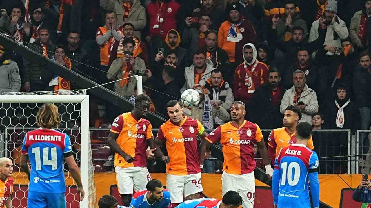 Galatasaray, UEFA Şampiyonlar Ligi’nde puanını 10’a çıkardı
