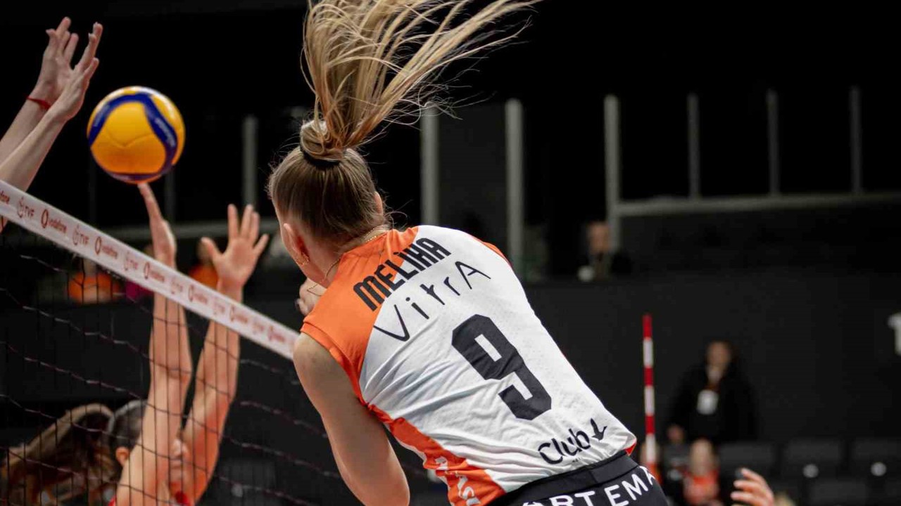 Eczacıbaşı Dynavit’ten 3-0’lık net galibiyet
