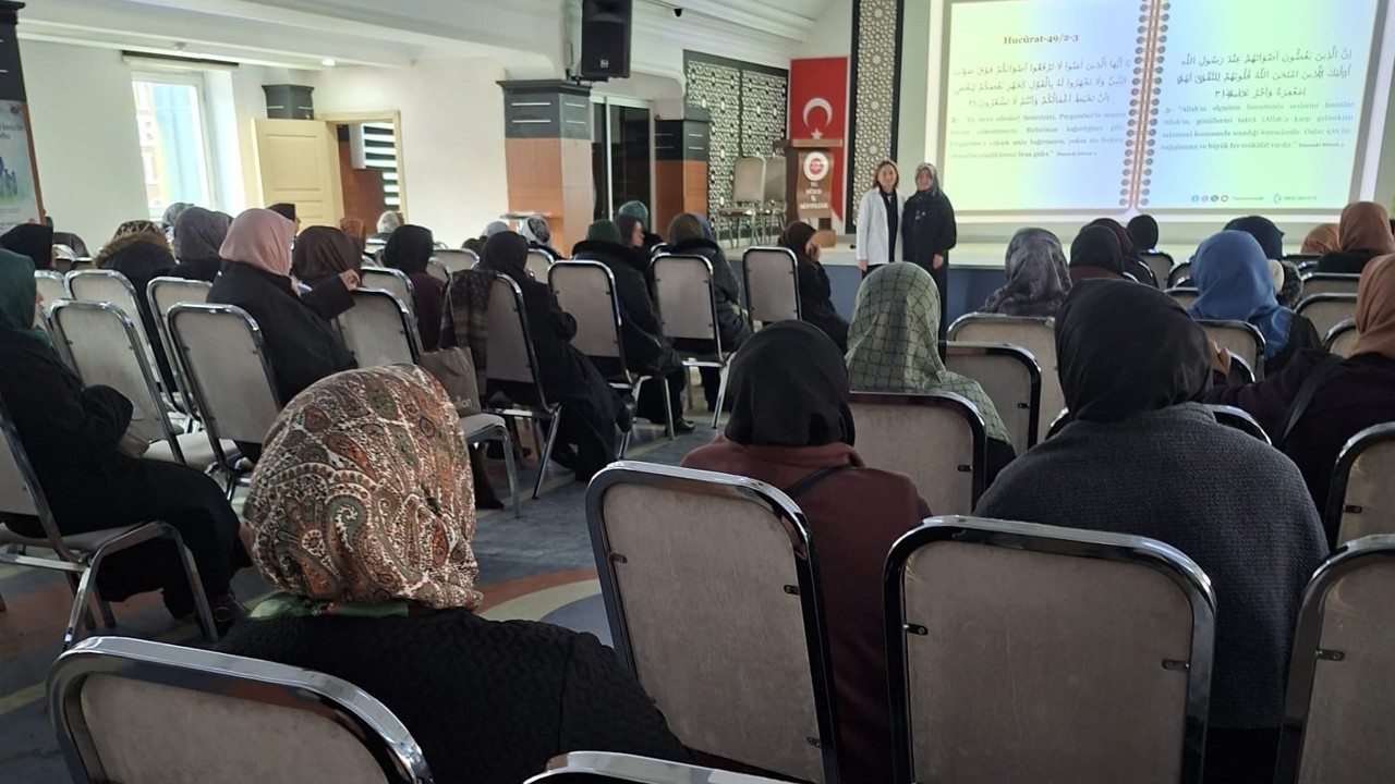 Sağlıklı menopoz okulu eğitimleri başladı
