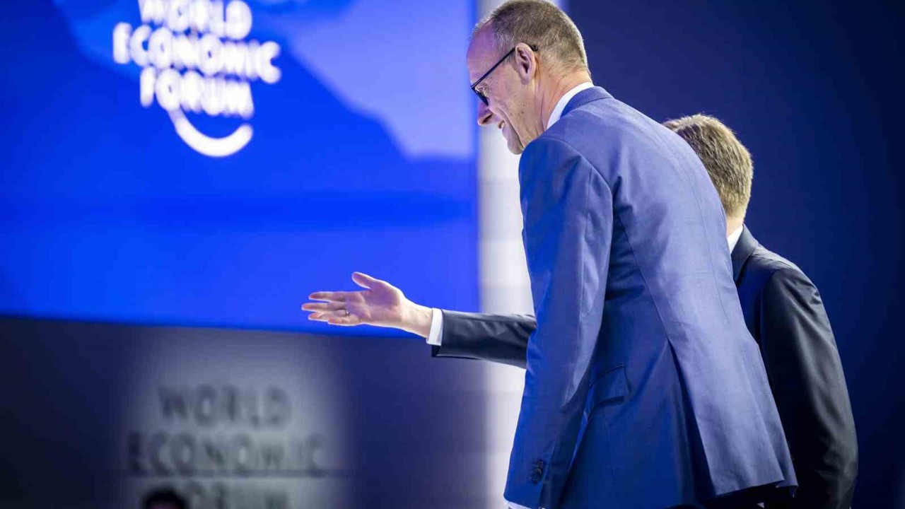 Merz: "Avrupa topraklarını zorla ele geçirme tehdidi kabul edilemez"
