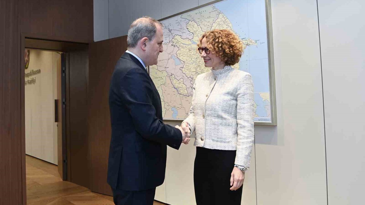 NATO Genel Sekreter Yardımcısı Shekerinska, Azerbaycan Dışişleri Bakanı Bayramov ile bir araya geldi
