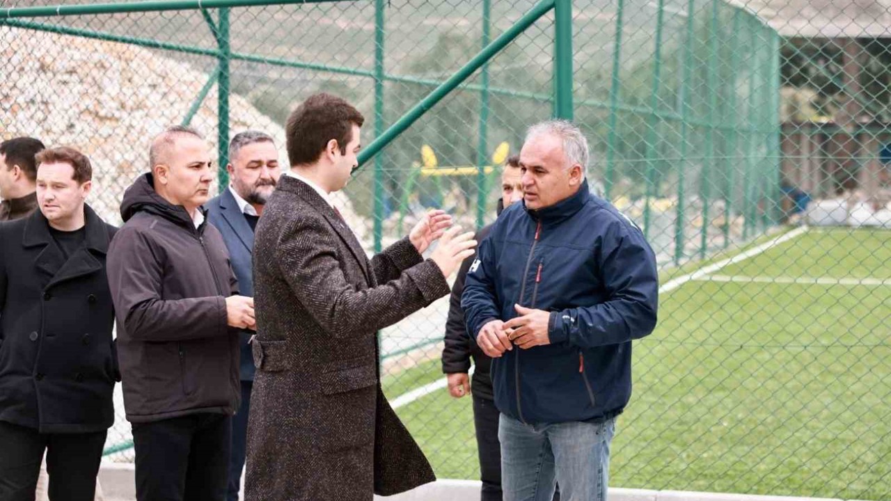 Başkan Mandalinci: "Mahallelerimizin ihtiyaçlarını yerinde tespit ediyoruz"
