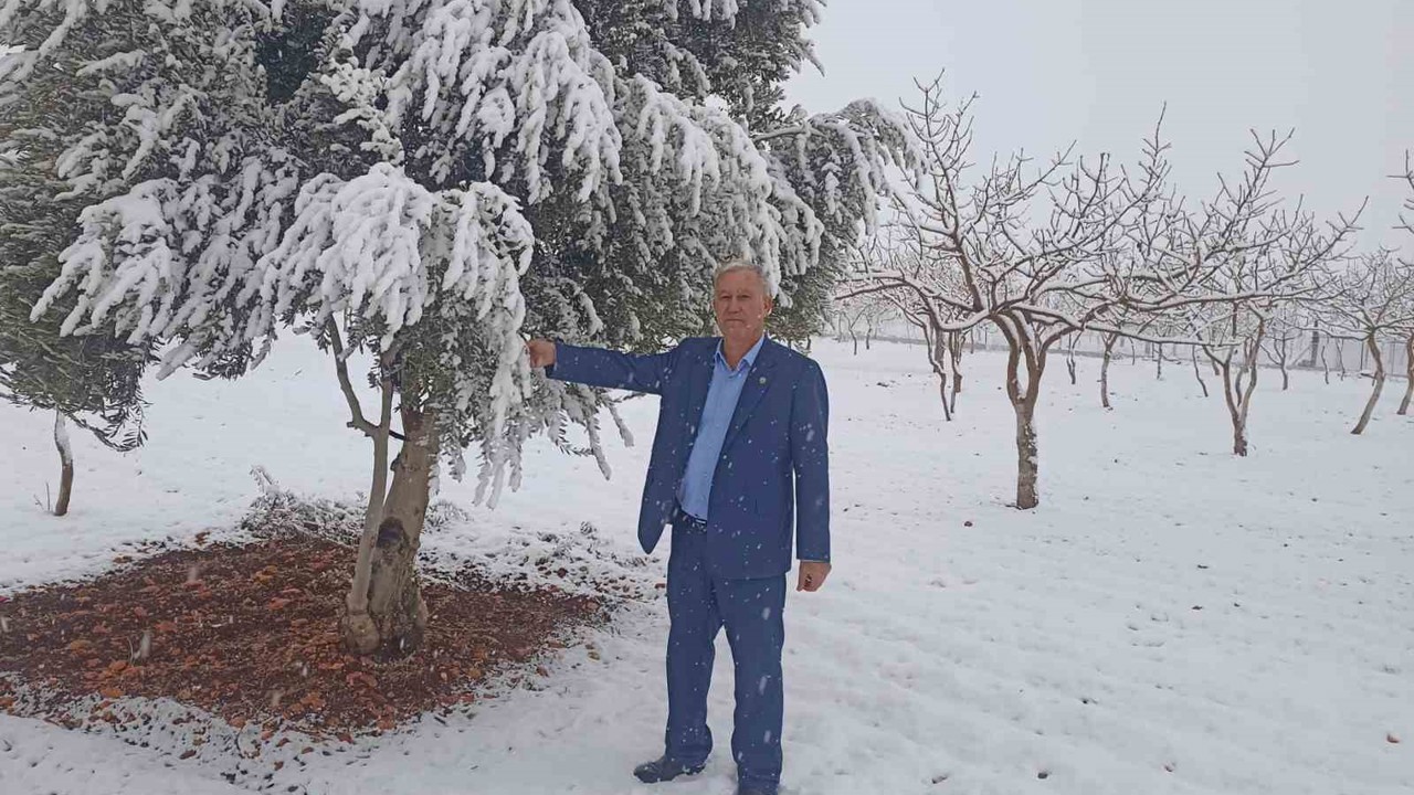 Araban’da kar yağışları çiftçiler ve üreticilerin yüzünü güldürdü
