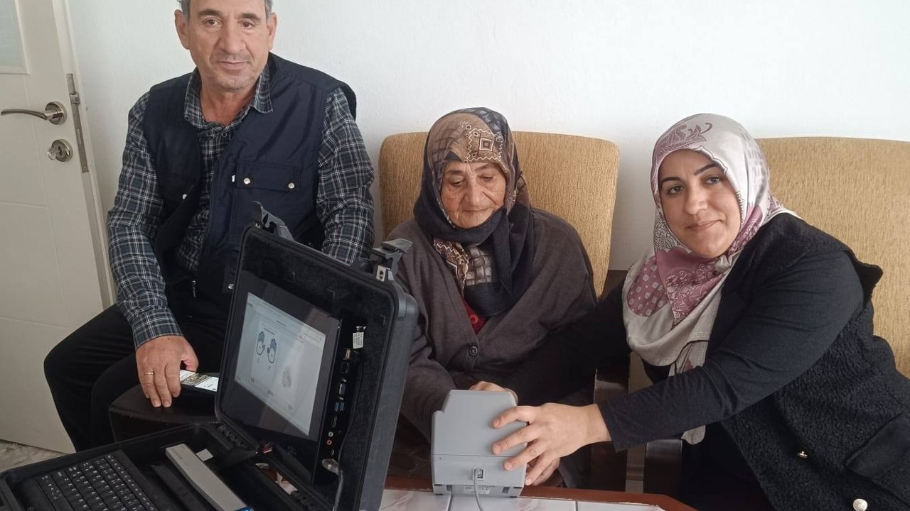 Sinop’ta evde kimlik kartı başvurusu hizmeti sürüyor
