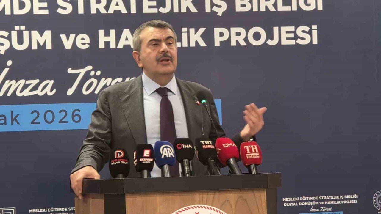 Milli Eğitim Bakanı Tekin, Kütahya’da mesleki eğitimle ilgili mesajlar verdi
