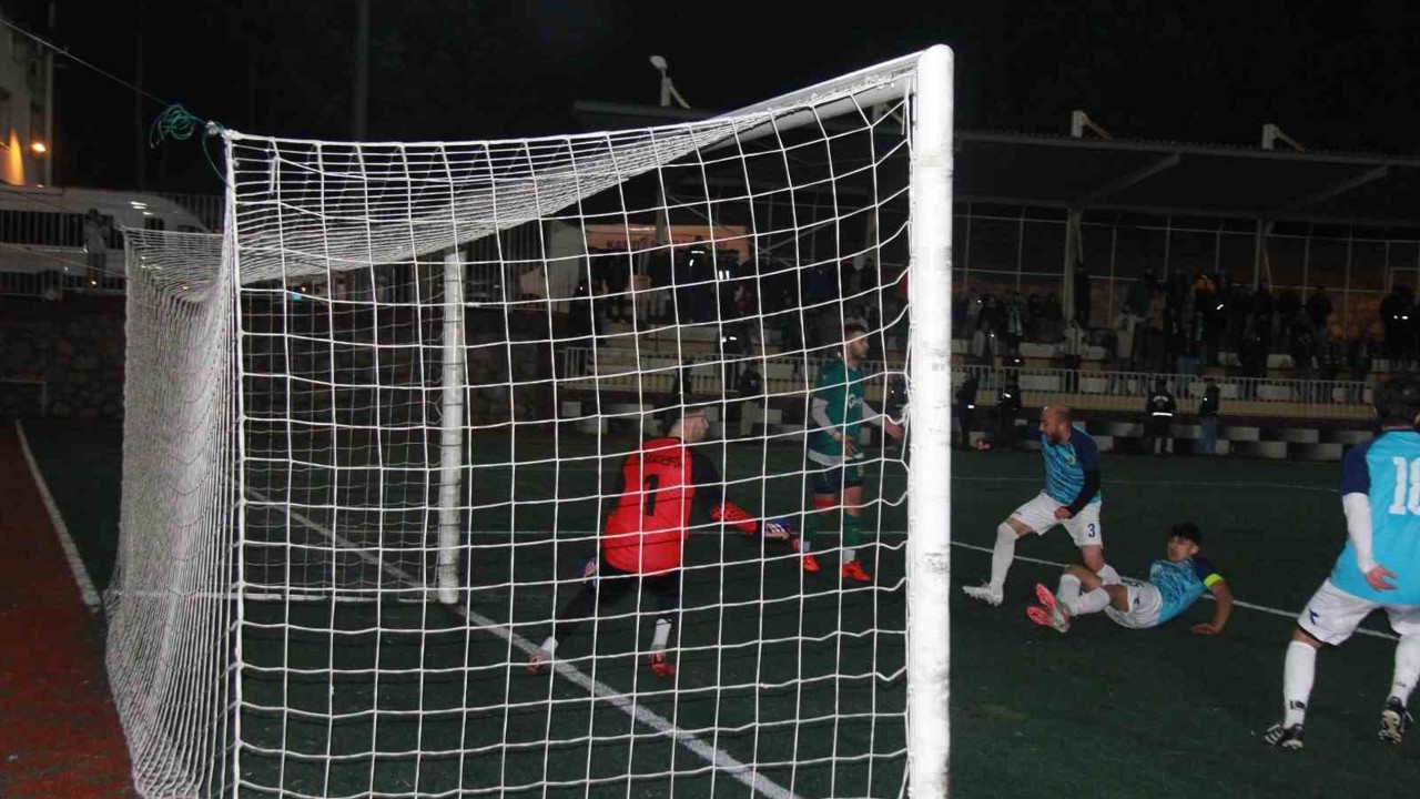 Kocaeli’de amatör lig maçlarında yaşananlar ’pes’ dedirtti!
