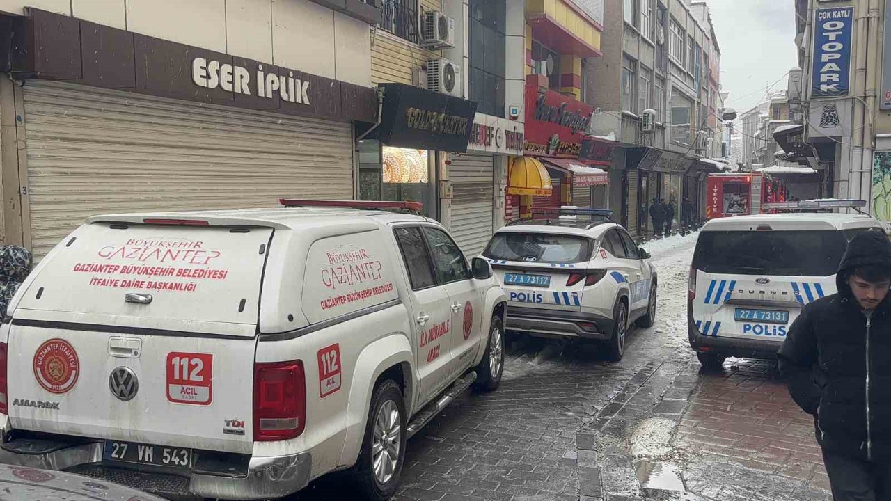 Gaziantep’te korkutan iş yeri yangını: 2’si ağır 6 kişi dumandan etkilendi
