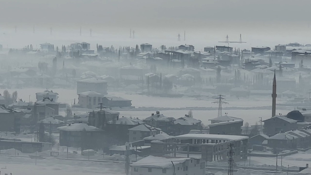 Yüksekova-Ankara uçak seferi iptal edildi
