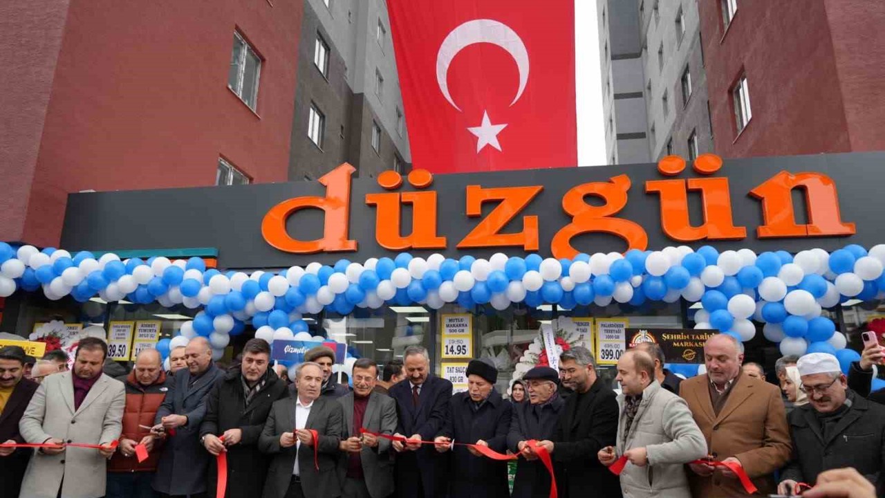 Düzgün marketler 25’nci şubesini törenle açtı
