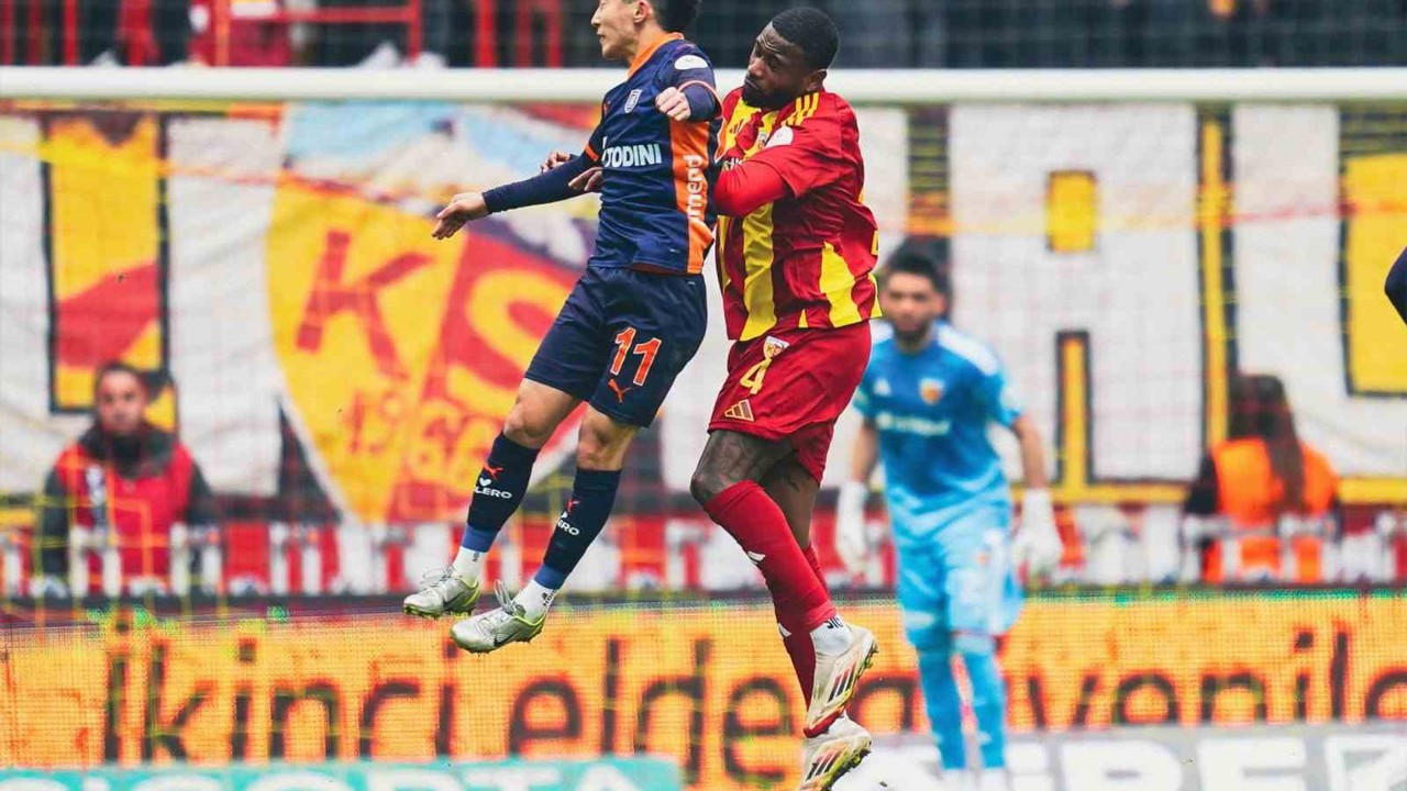Trendyol Süper Lig: Kayserispor: 0 - RAMS Başakşehir: 3 (Maç sonucu)
