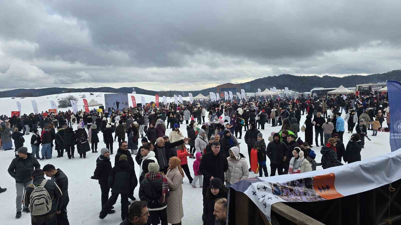 Keltepe Kayak Festivali renkli görüntülere sahne oldu
