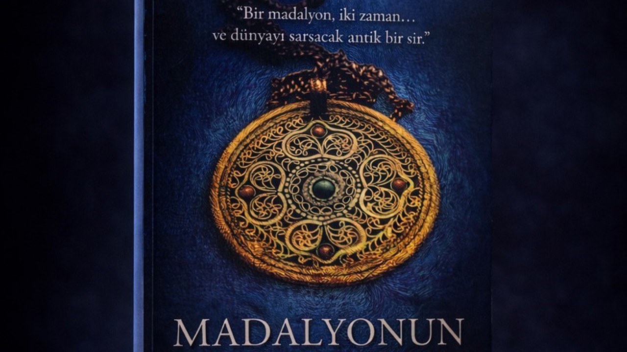 Nörolog Dr. Mehmet Yavuz’un ilk romanı: "Madalyonun Sırrı"
