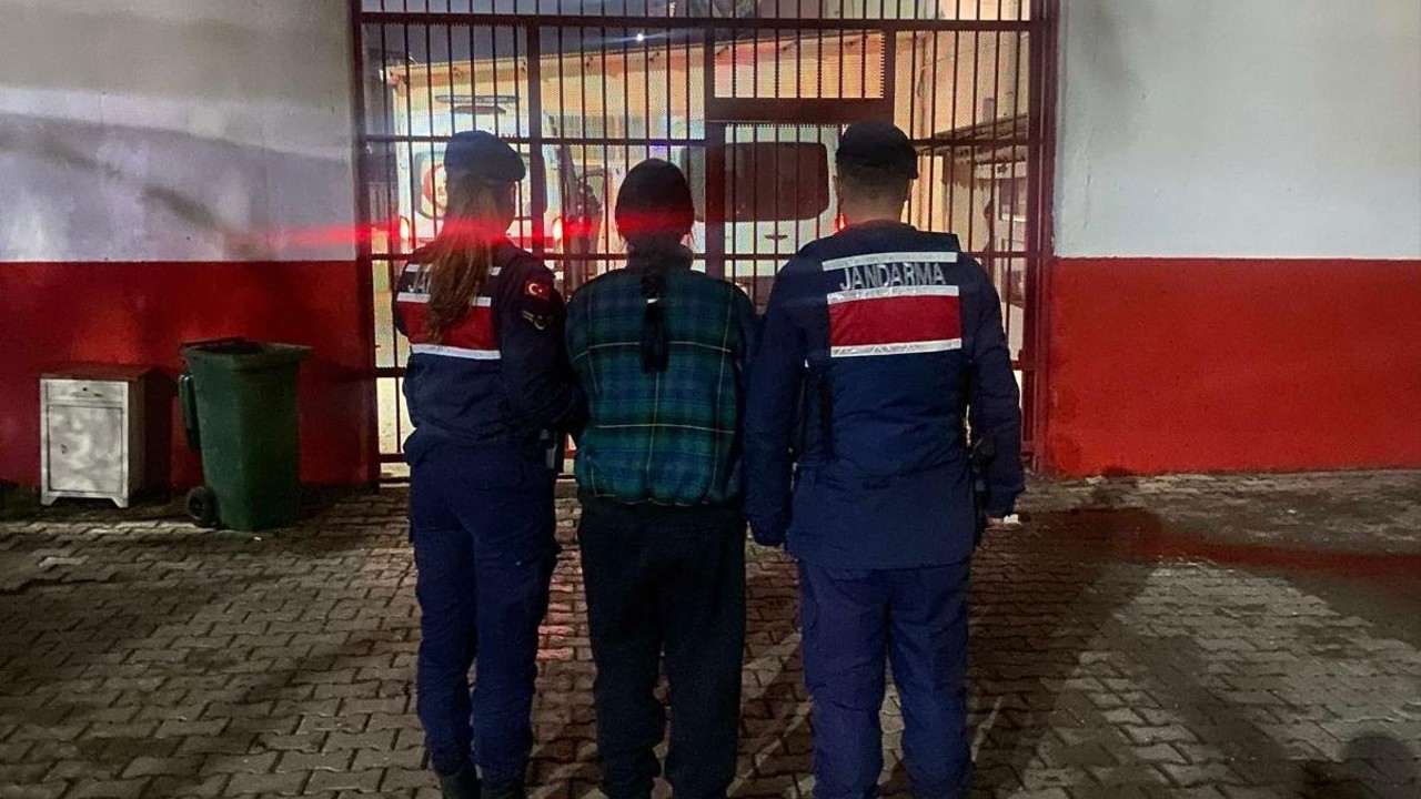 Hapis cezasıyla aranan şahıs Efeler’de yakalandı
