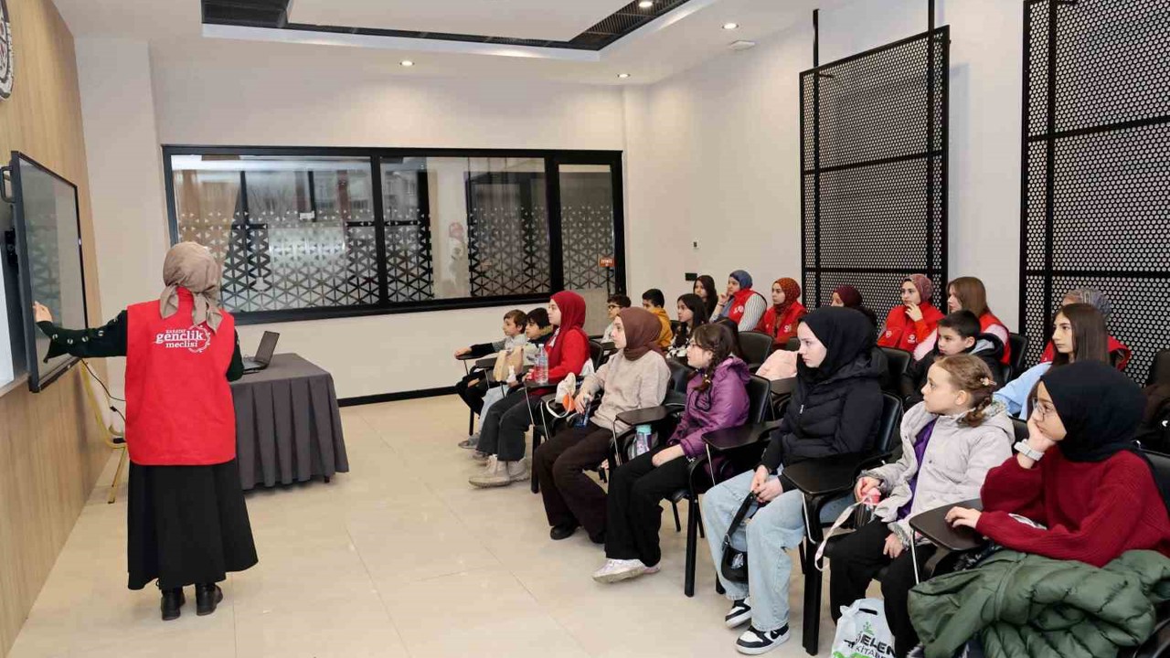 Gençlik Meclisi’nden dolu dolu tatil etkinlikleri
