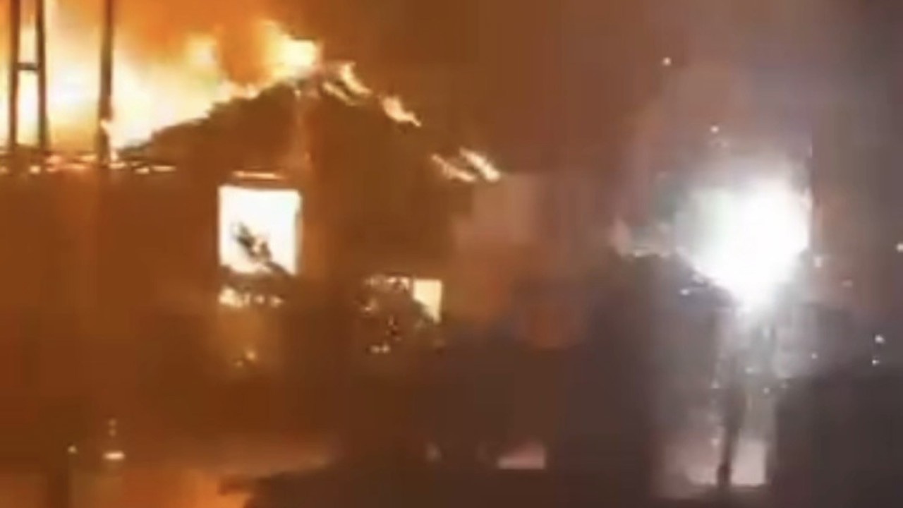 Düzce’de mobilya atölyesi küle döndü
