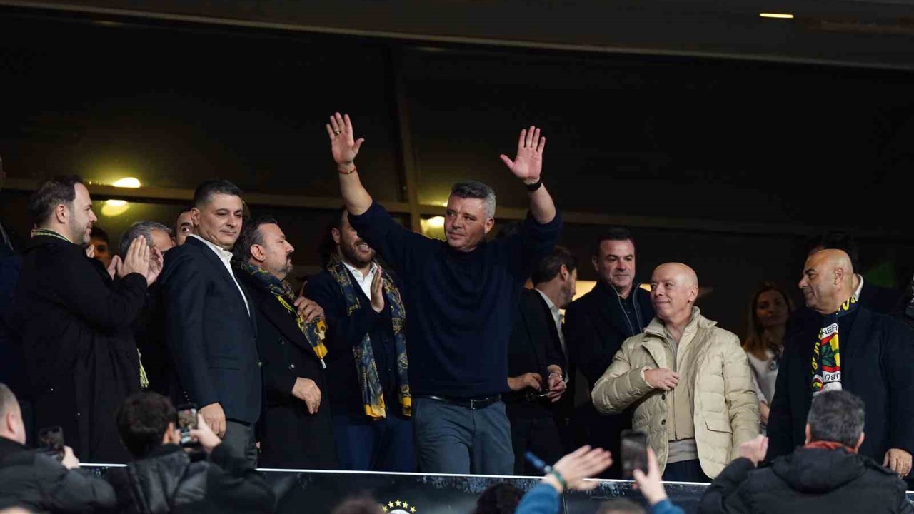 Trendyol Süper Lig: Fenerbahçe: 0 - Göztepe: 0 (Maç devam ediyor)
