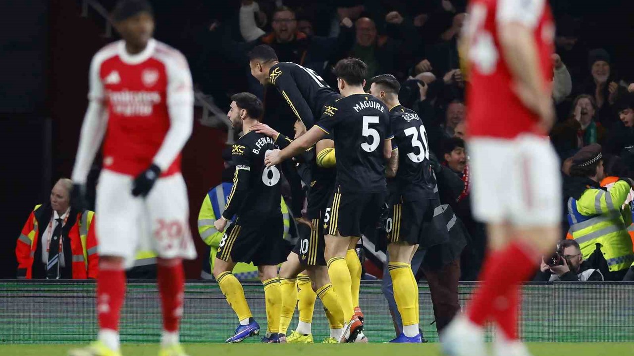 Manchester United, Arsenal’ı 3-2 mağlup etti
