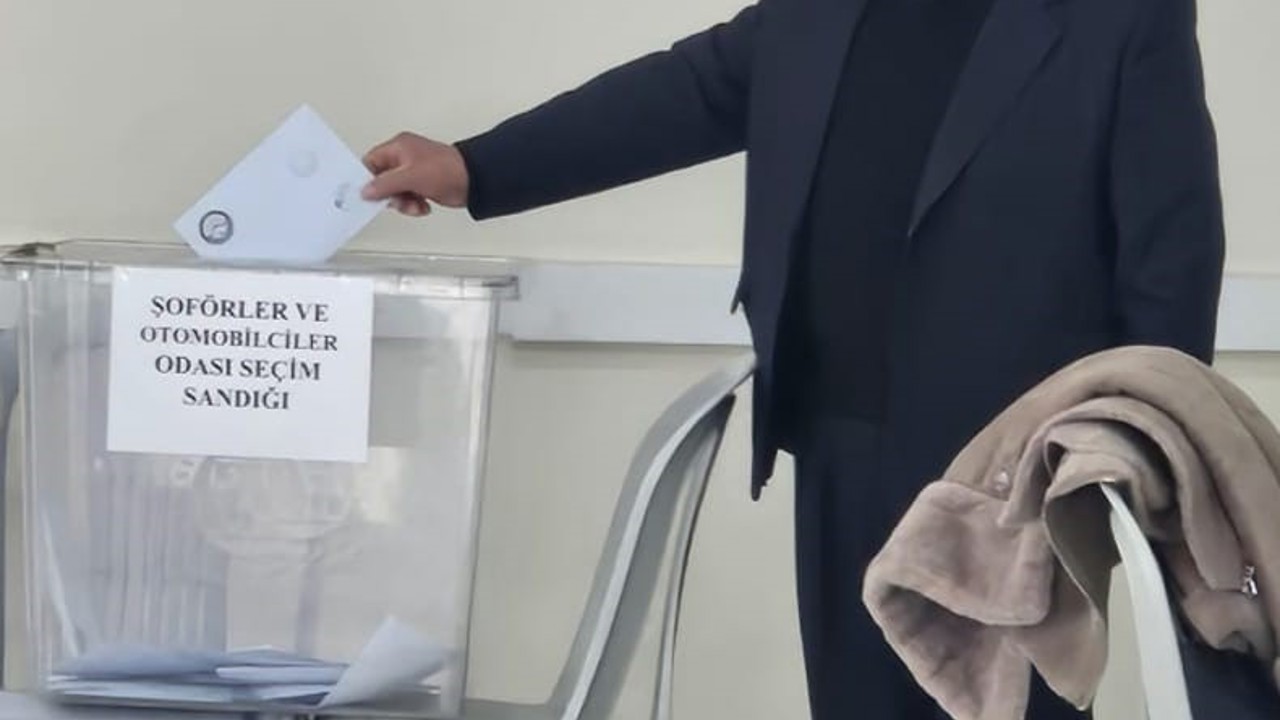 Selendili şoförler, ’Başkan Filik ile devam’ dedi
