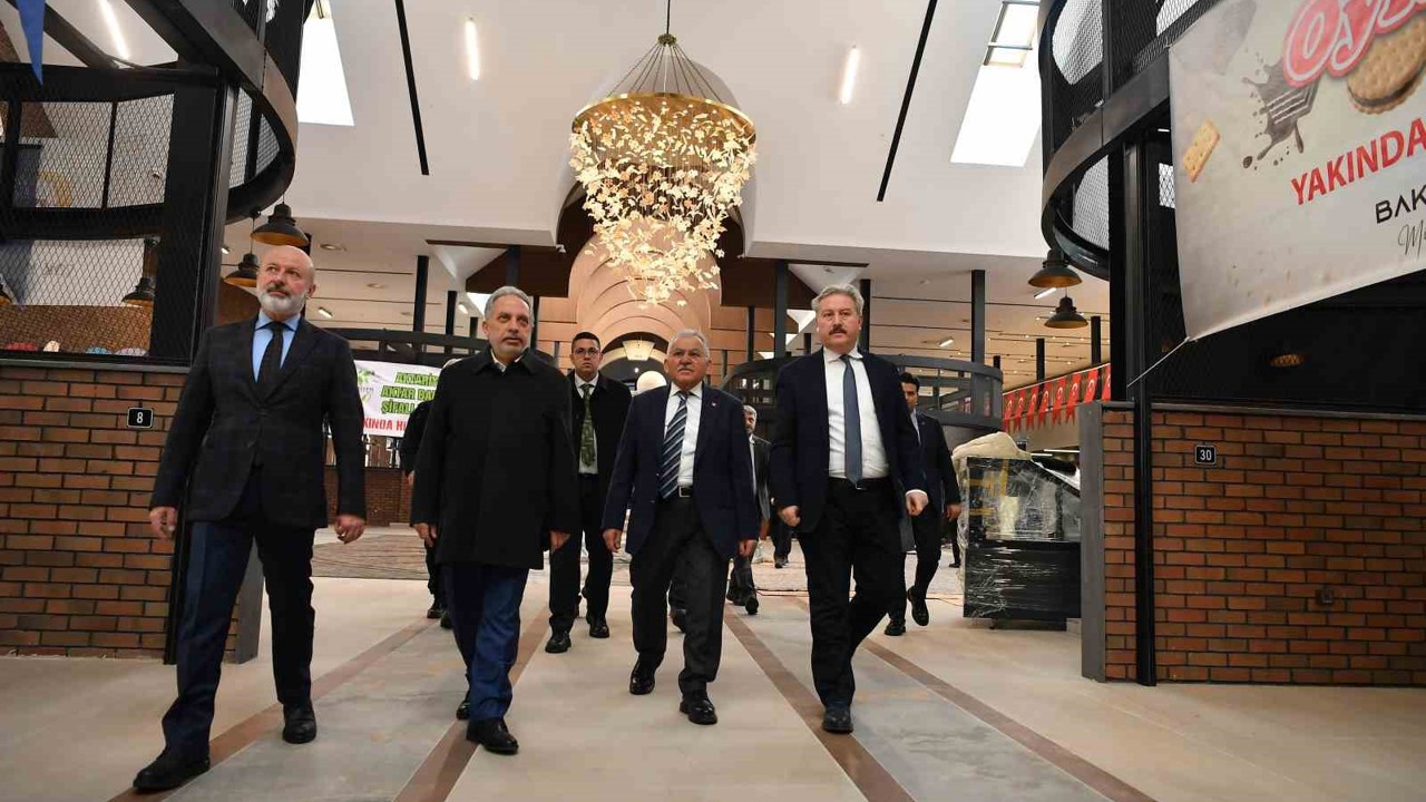 Başkan Büyükkılıç, Çarşı Melikgazi’ye inceledi
