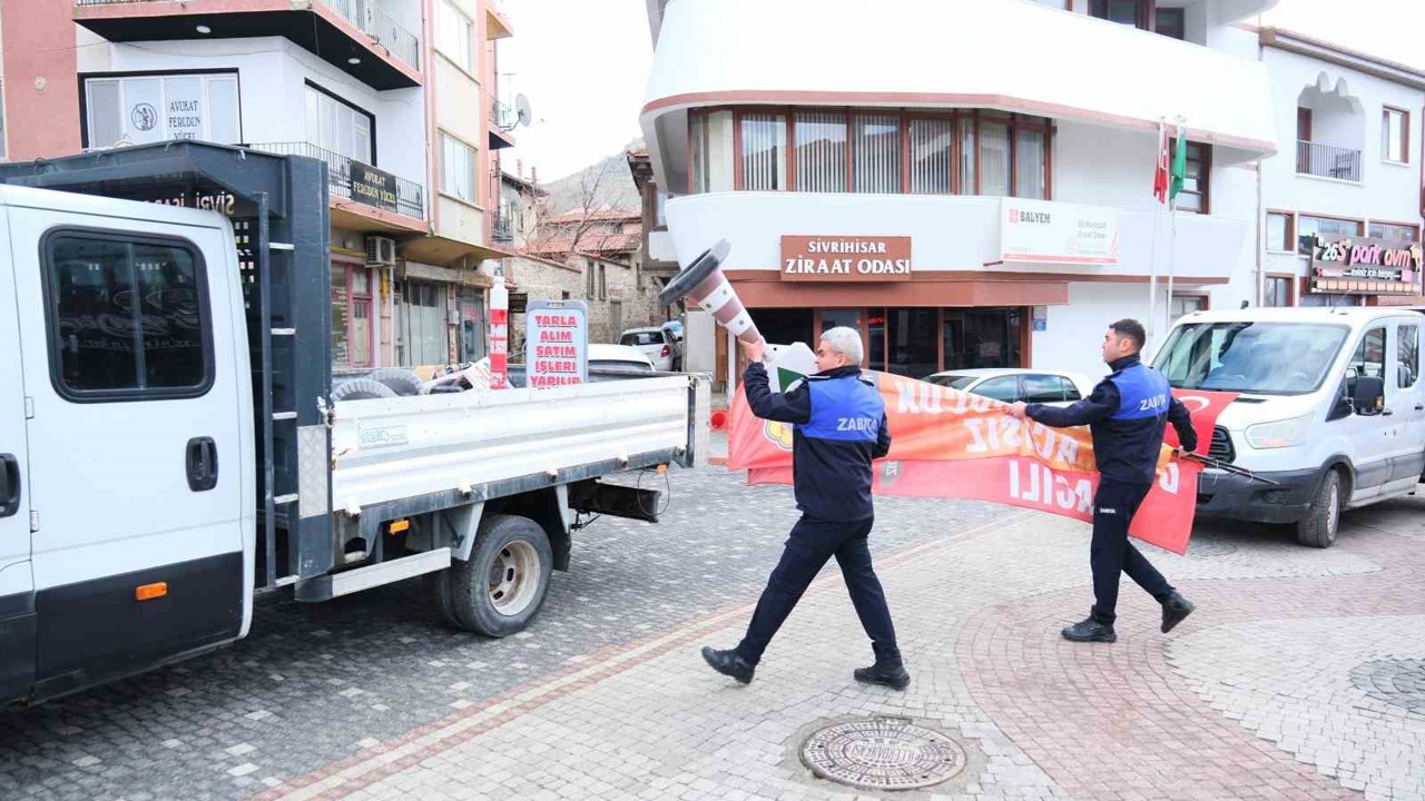 Sivrihisar’da kaldırım işgallerine zabıta geçit vermiyor
