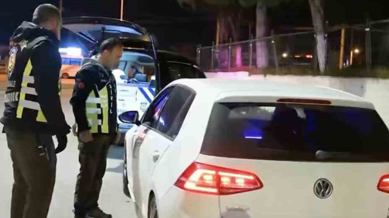 Çanakkale’de modifiye araçlara ceza: 36 araç trafikten men edildi
