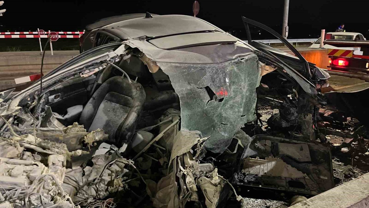 Otoyollardaki beton bloklar sürücülerin kabusu oldu
