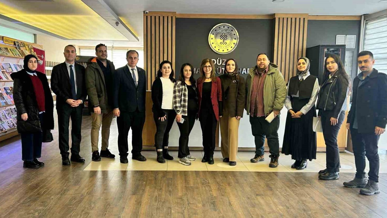 Kütüphanelerin sorunları görüşüldü
