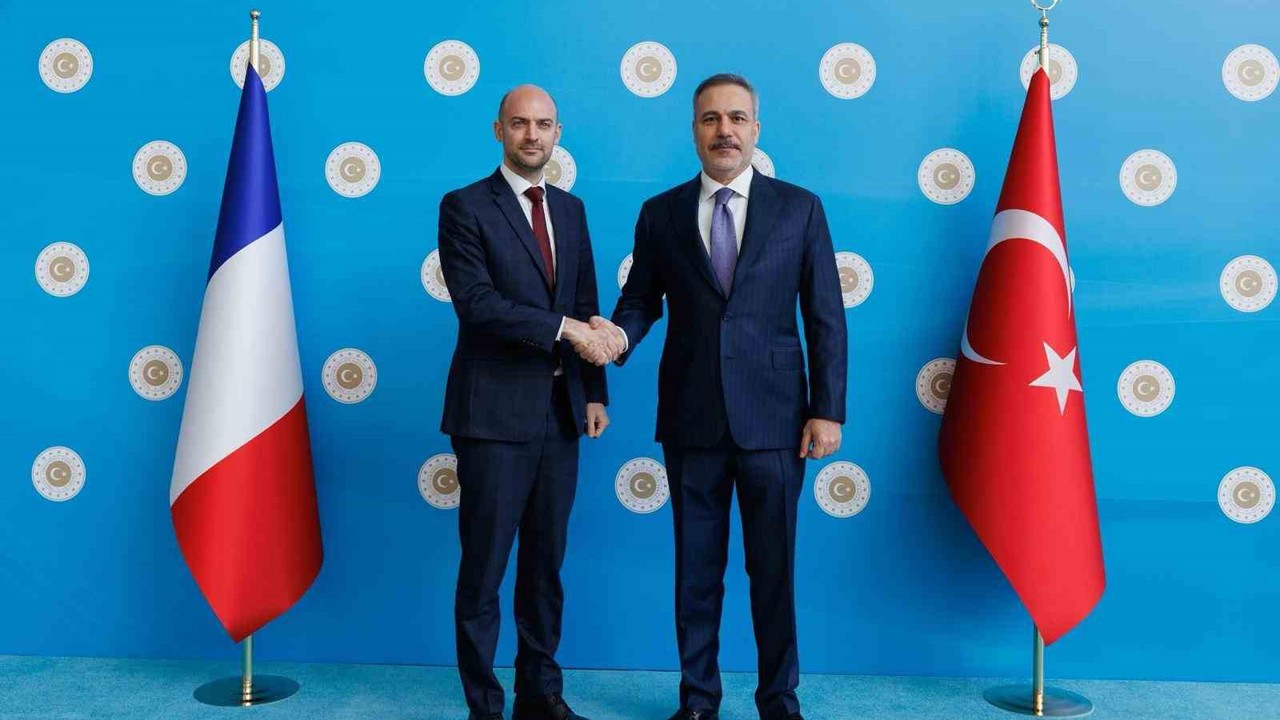 Bakan Fidan, Fransız mevkidaşı Barrot ile görüştü
