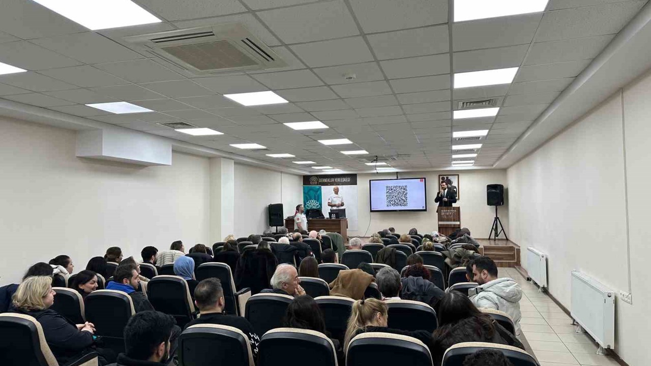 Nilüfer Belediyesi personeline "Temel Afet Bilinci" eğitimi
