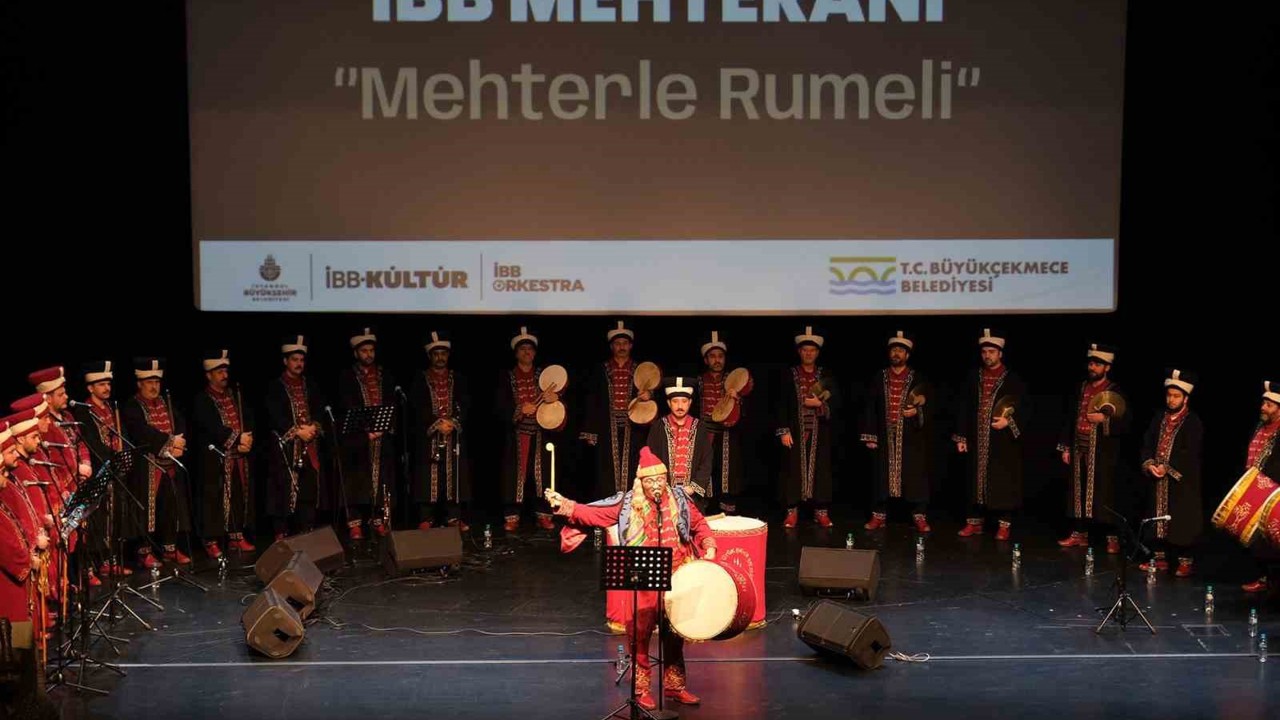 İBB Mehteranı Büyükçekmece’de Rumeli rüzgarı estirdi
