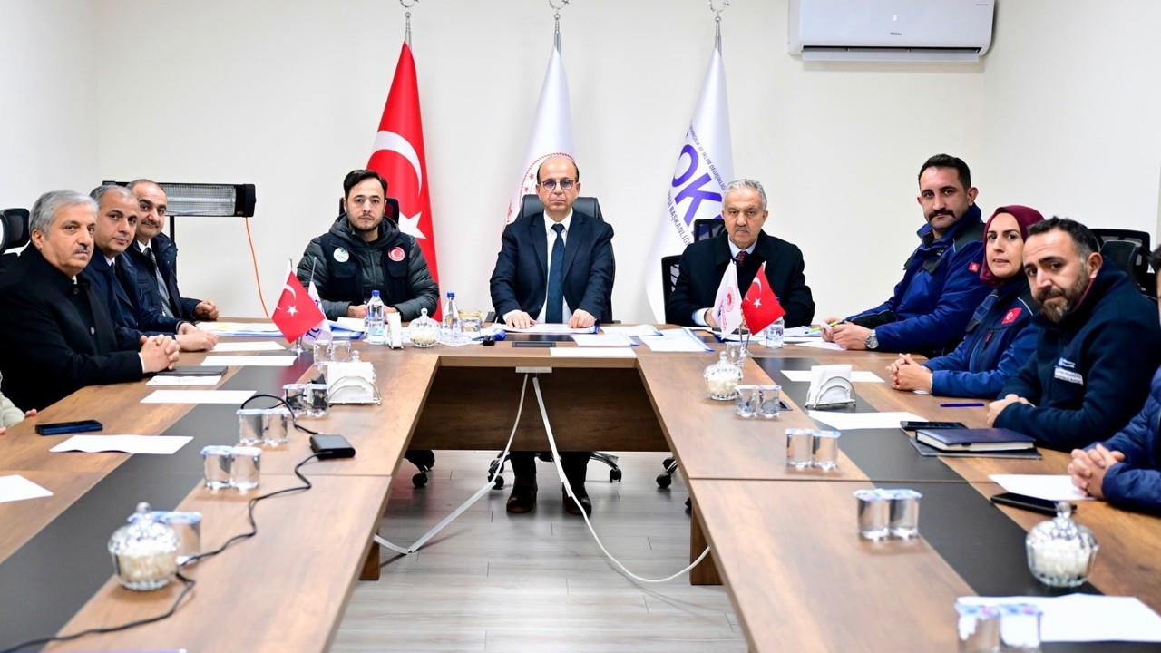 Başkan Geçit, "Gece gündüz demeden istişare içerisinde çalışıyoruz"
