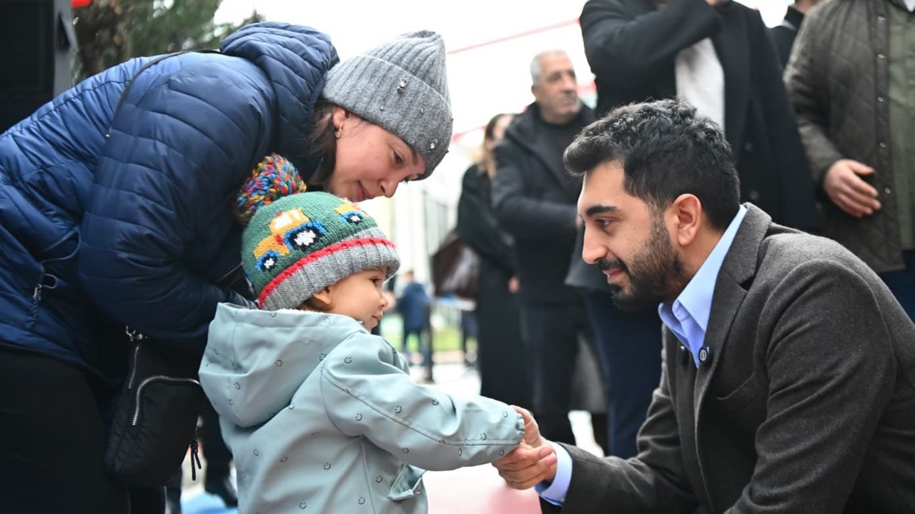 Tuzla’da yeni açılan "Oyun Parkı Sokağı" yarıyıl şenliğinde çocukları buluşturdu
