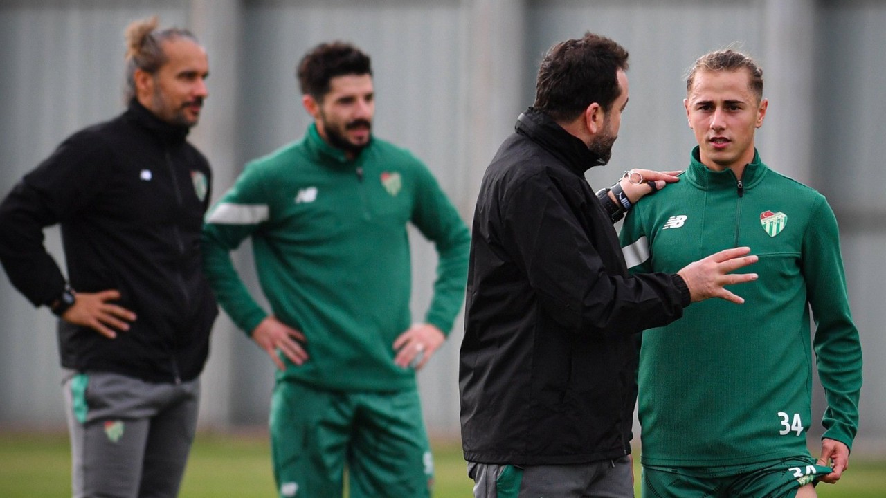 Bursaspor, Arnavutköy maçı hazırlıklarını tamamladı
