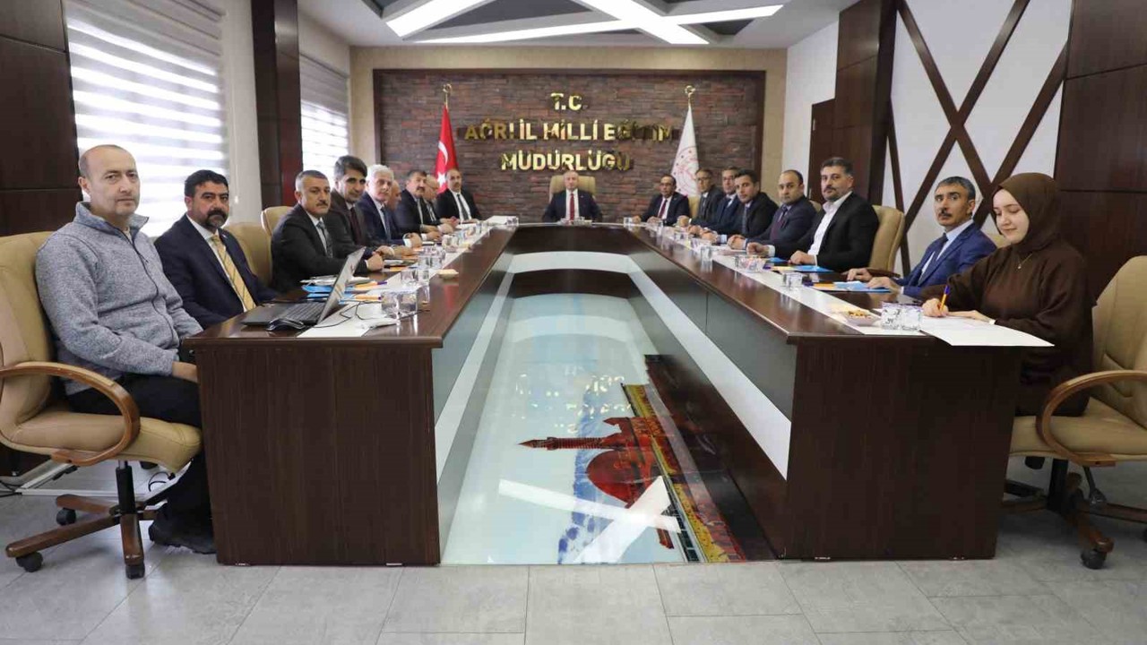 Ağrı’da ikinci dönem hazırlıkları değerlendirildi
