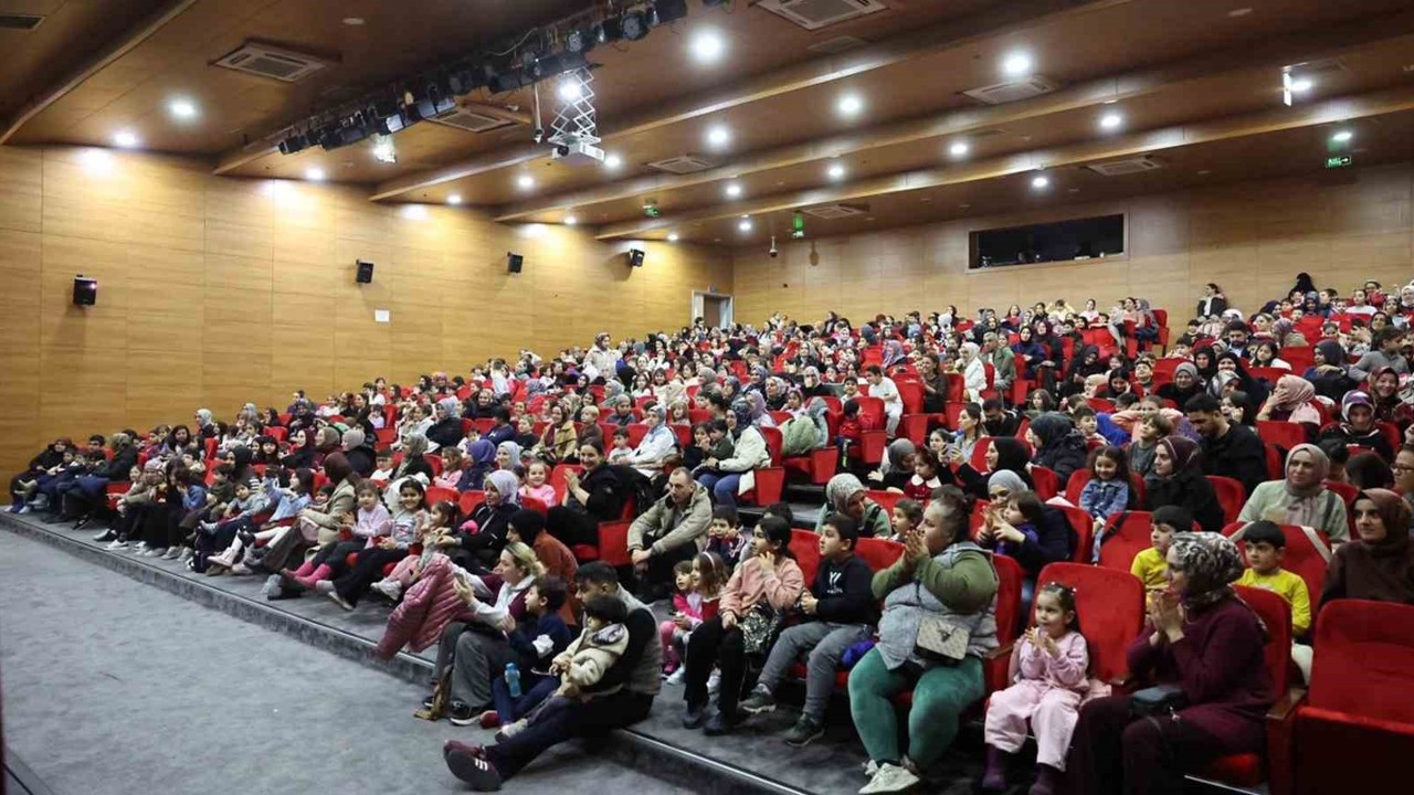 Sultangazi’de şenlik tadında yarıyıl
