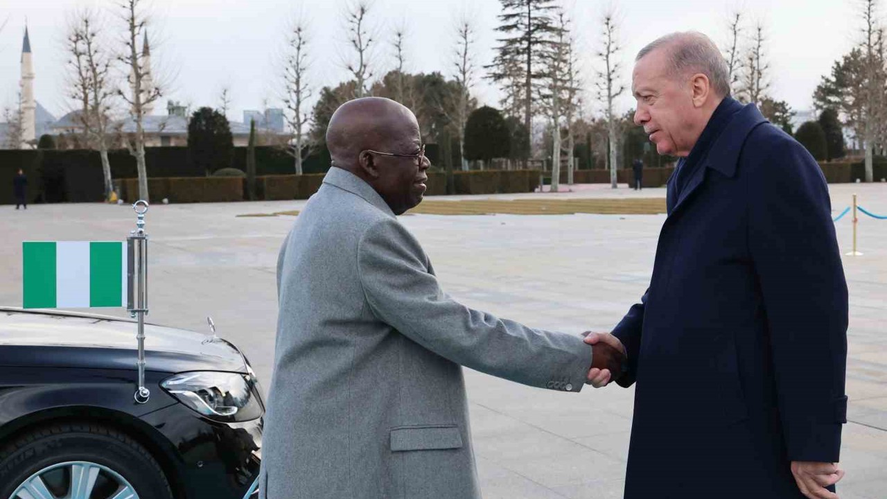 Cumhurbaşkanı Erdoğan, Nijerya Cumhurbaşkanı Tinubu’yu törenle karşıladı
