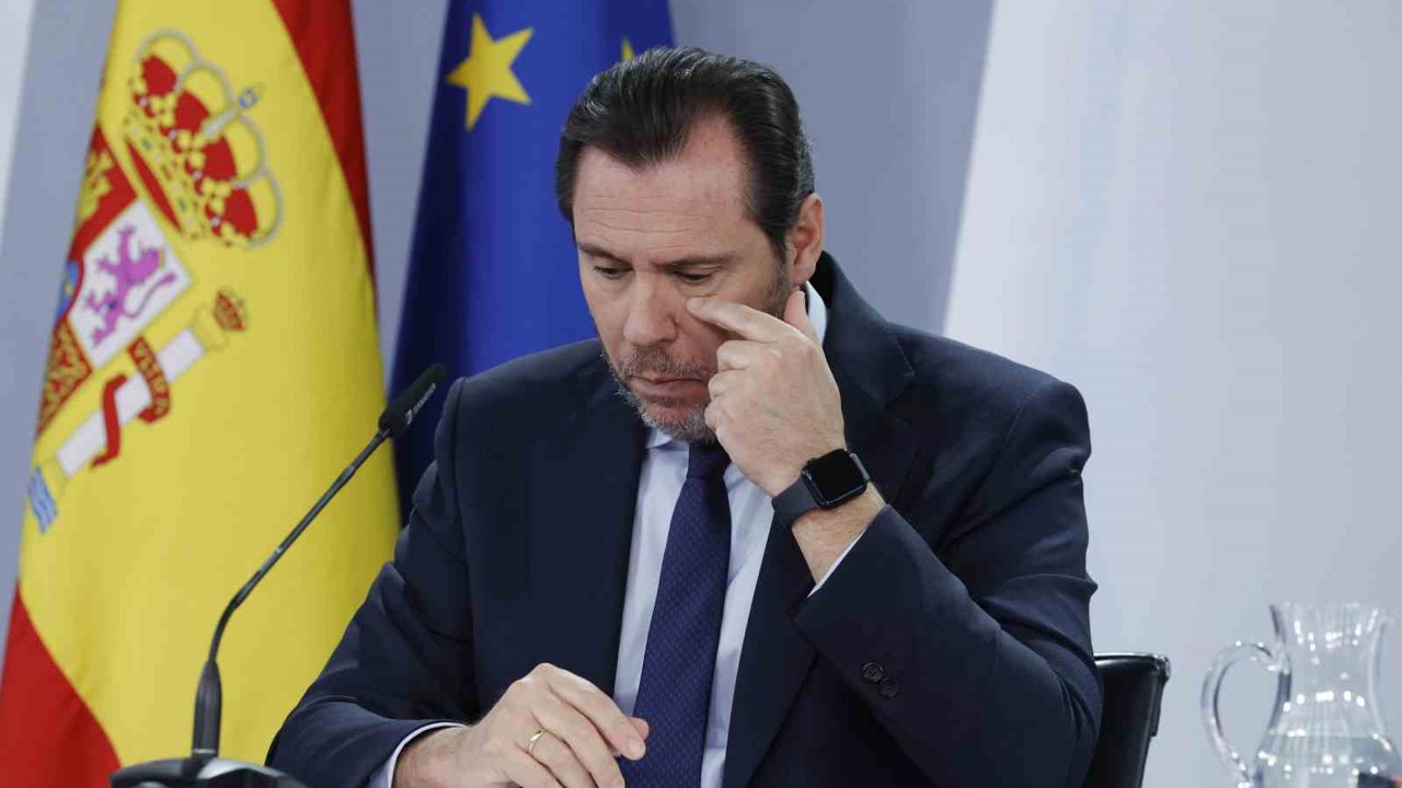 İspanya hükümeti, 45 kişinin hayatını kaybettiği tren kazası için 20 milyon euro tazminat ödeyecek
