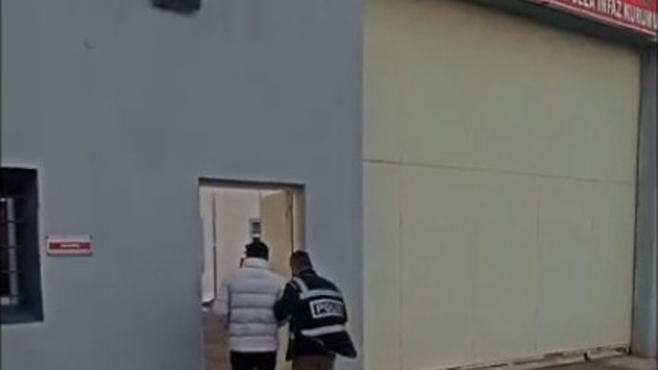 Yozgat’ta 8 yıl kesinleşmiş cezası bulunan firari yakalandı
