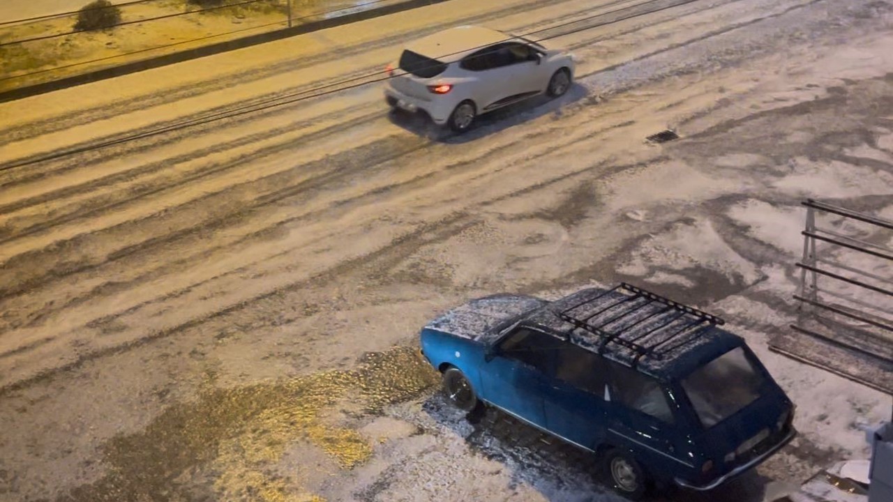 Dolu bu kez Bozyazı’yı vurdu
