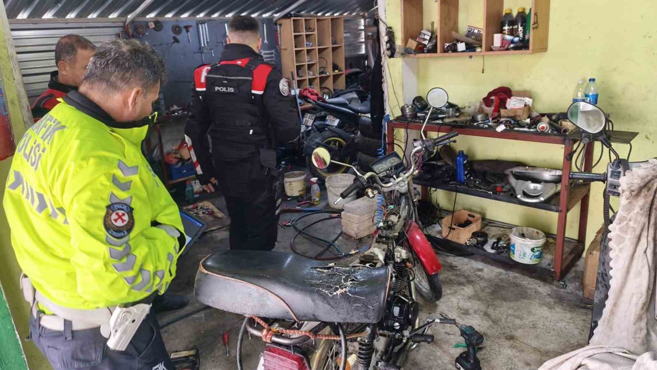 Dörtyol’da motosiklet tamircileri denetlendi
