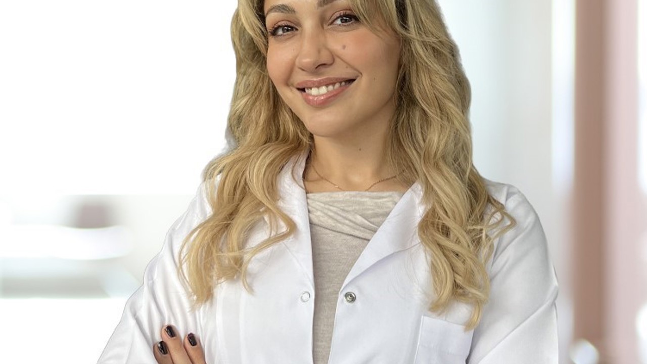 "Kadınlarda saç dökülmesinin gizli nedenleri"
