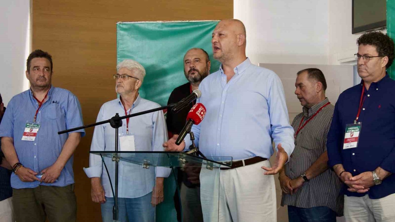 Karşıyaka’da Başkan Cicibaş’ın istifası kabul edilmedi
