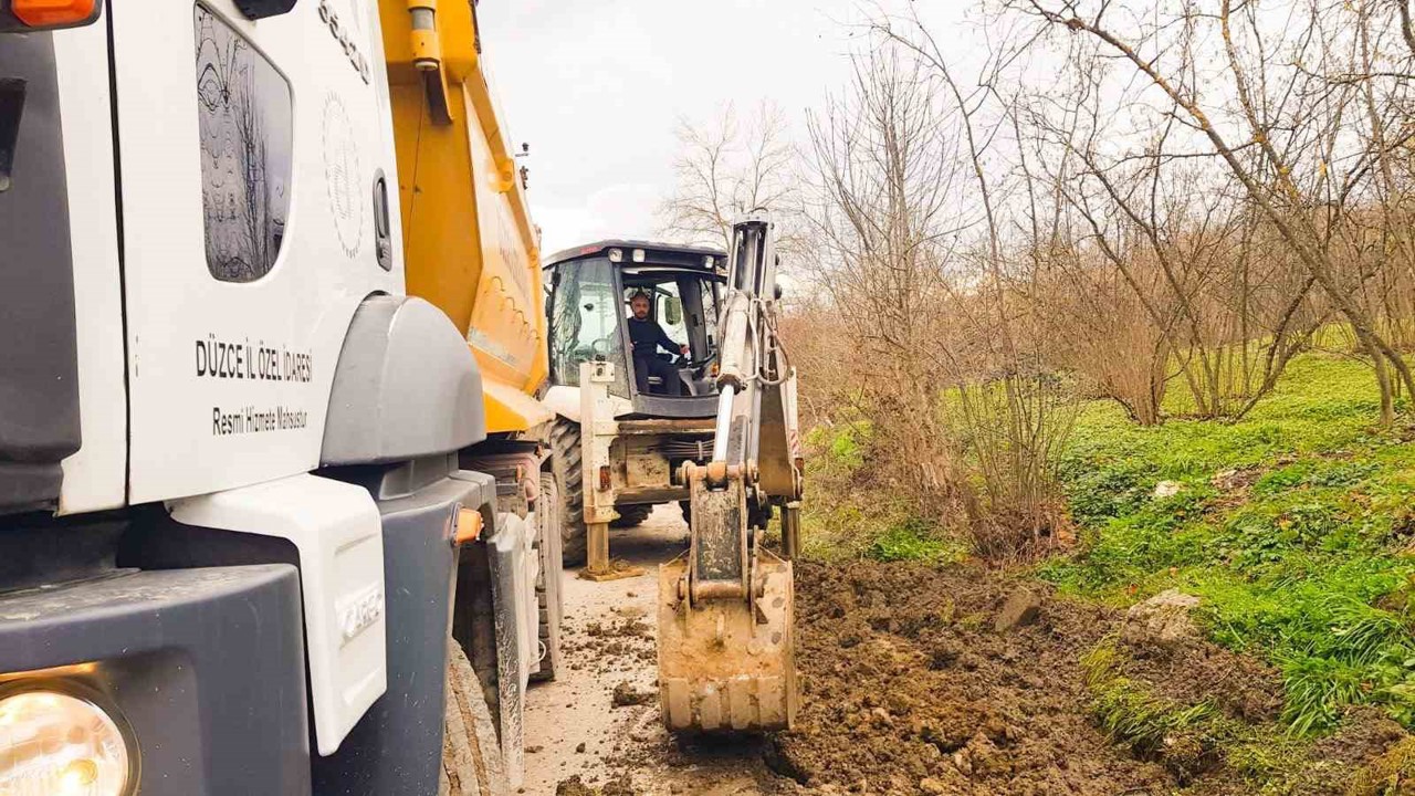 Köylerde kanal çalışmaları devam ediyor
