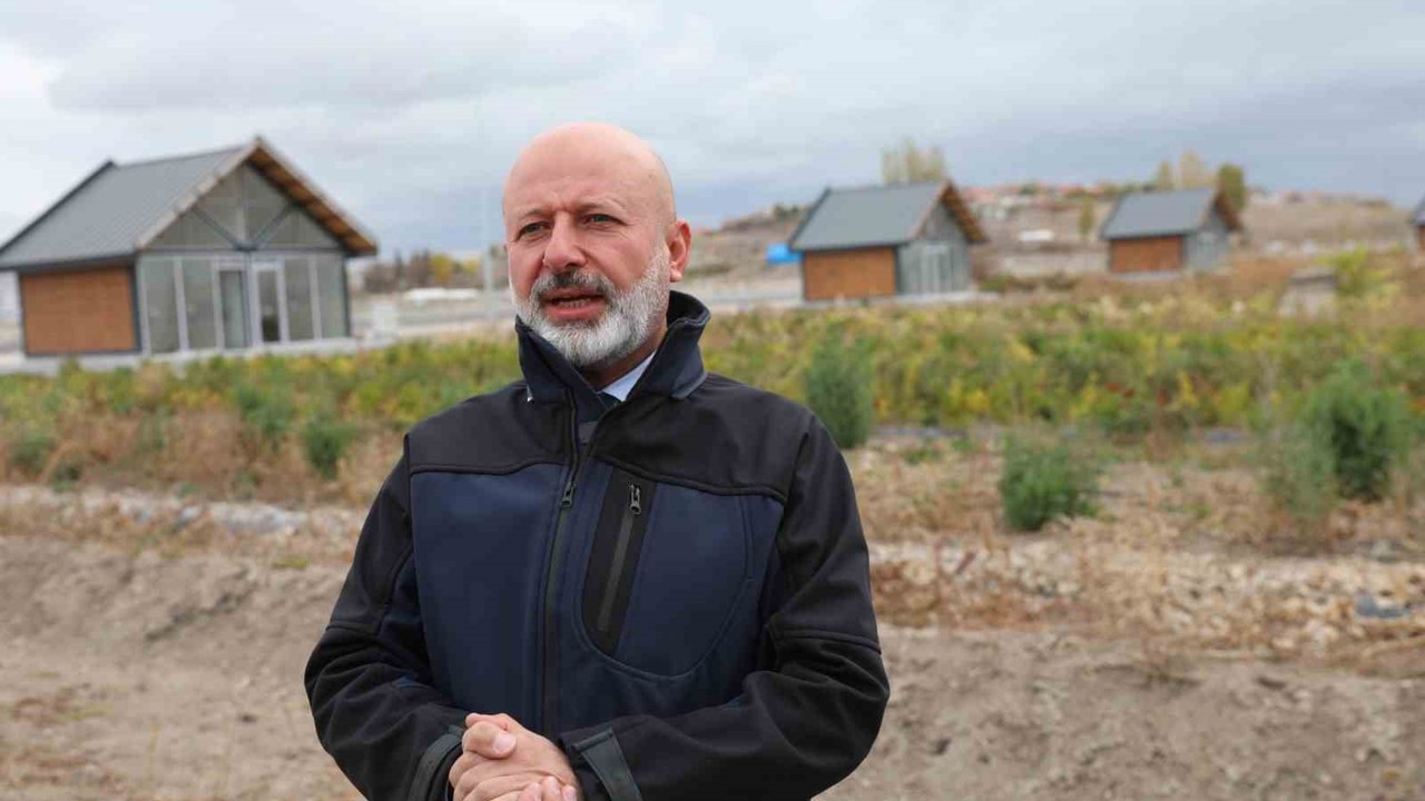 Başkan Çolakbayrakdar: "Ata tohumları, geleceğe bırakacağımız en kıymetli millî mirasımızdır"
