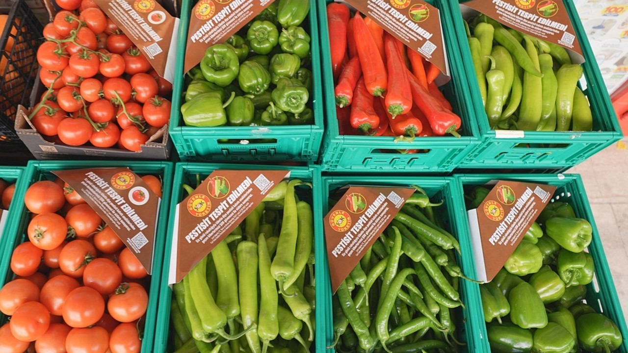 ŞOK Marketler’de pestisit analizinin kapsamı genişliyor: Domatesten sonra biberler de analiz ediliyor
