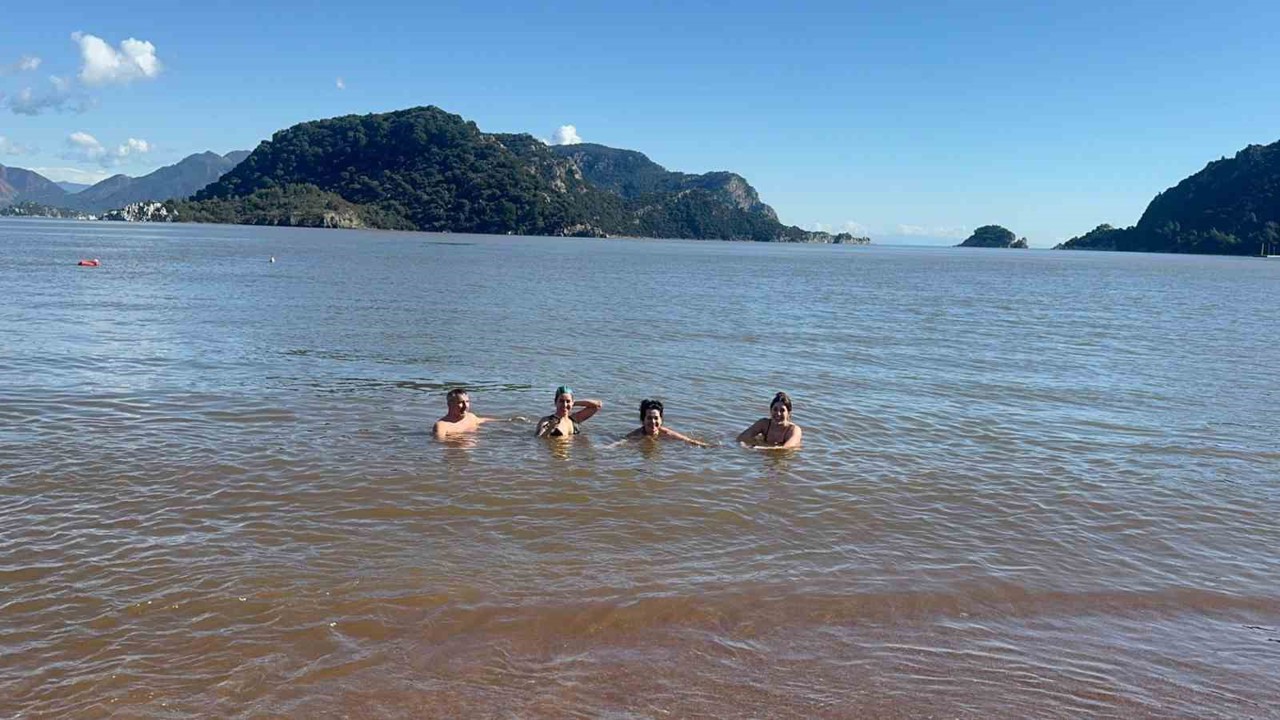 Dün sağanak yağış, bugün deniz keyfi
