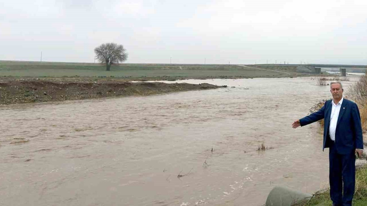 Araban Ovası’nda sağanak etkili oldu
