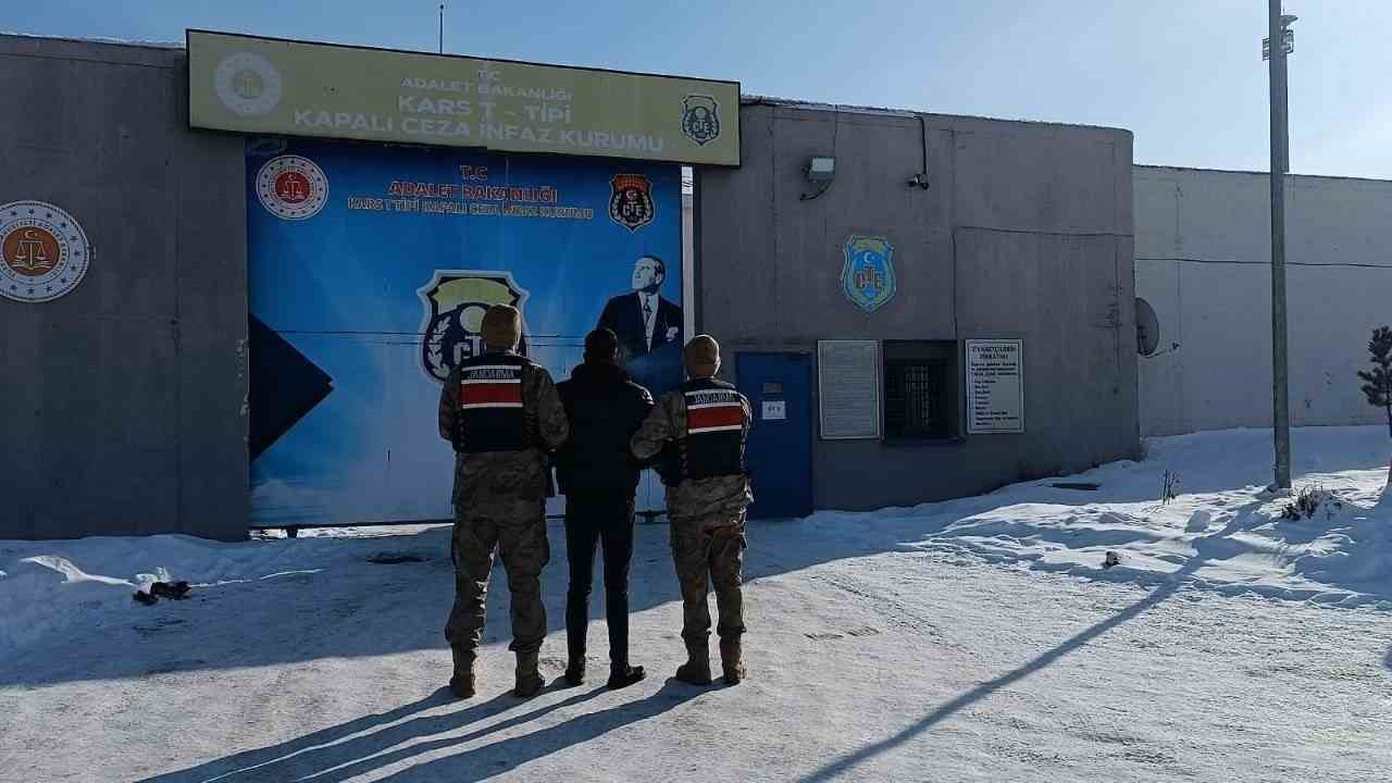 Kars’ta hakkında 4 yıl hapis cezası bulunan 1 kişi yakalandı

